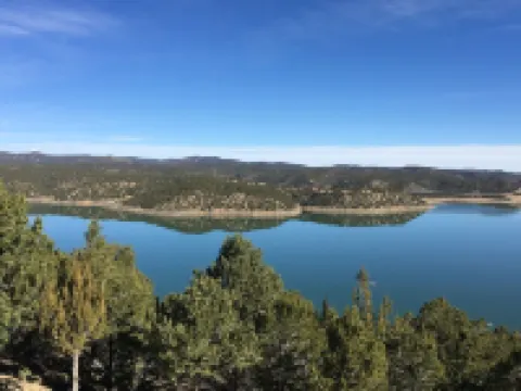 Cozy Tiny House Escape with Jaw Dropping Mountain and Lake View Perfect for Two!