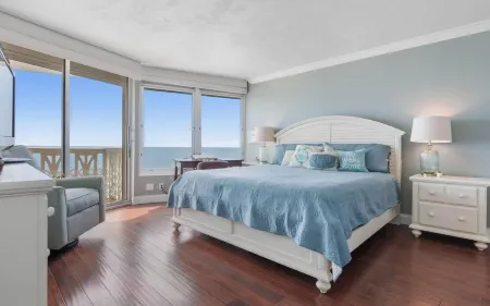 Luxury Oceanfront Condo in Ormond Beach