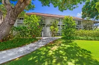 Updated Ocean View Retreat Near Poipu Beach; A/C, Pool, Gym and Restaurants. - واي فاي