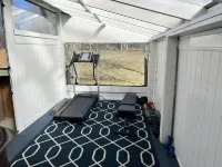Cozy home with hot tub minutes to downtown Nashua and Shops