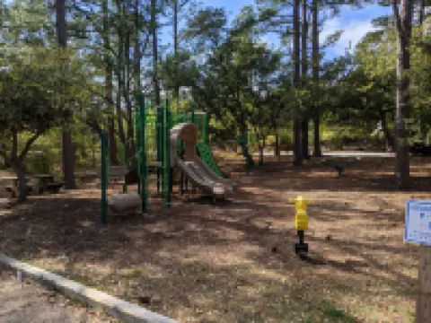 Duck Road Central Location🐶Dog Friendly🎾Parking &Tennis Pass⛱Walk to the Beach