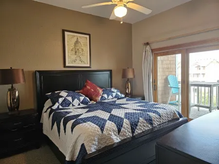 BRING YOUR BOAT. Guest able to dock boat while during their stay. Отели рядом с достопримечательностью «Парк Роанок Фестивал»