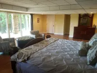 5 bedroom House in Rock Barn Golf & Spa