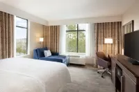 Hampton Inn and Suites Seattle/Renton - Balcony
