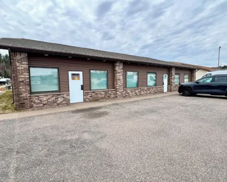 GREAT LOCATION!! Beautiful newly constructed large one bedroom retreat. Hotels in Ishpeming