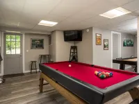 New! Cozy Mountain Retreat Near Pisgah Forest & DownTwn. Pet Friendly/Game Room! Hotels in Brevard