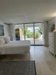 OCEANSIDE DUCK KEY HOUSE / BOAT RAMP & DOCK