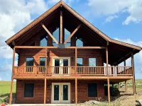 Authentic Hemlock Log Cabin 4 Bedroom Ski Chalet On Lake And Next To Ski Slopes
