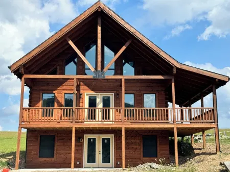 Authentic Hemlock Log Cabin 4 Bedroom Ski Chalet On Lake And Next To Ski Slopes