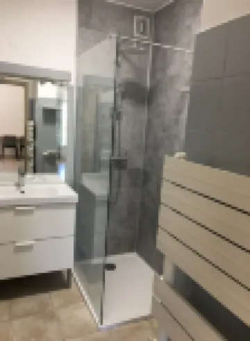 Appartement 2 Pièces en rez de Jardin de Notre Villa