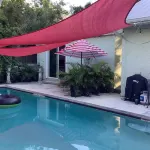 Uptown quiet cottage close to beaches, restaurant & shopping.