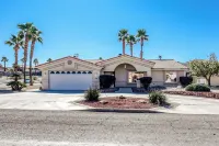 Game room, Kids wing, Dog Friendly, Heated Pool, 25ft Boat Parking.