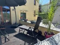 Villa Harmonie-erdgeschoss - 3x Schlafzimmer Dampfsauna Playstation 4 Terrasse Hotels in Cossebaude