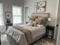 "Awenasa" Luxury 4BR home near beach with theater, games, and gourmet kitchen!