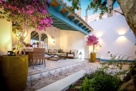 El Patio de Cristóbal Colón