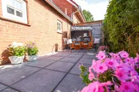Quaint holiday apartment on 2 floors * center of Rhauderfehn *