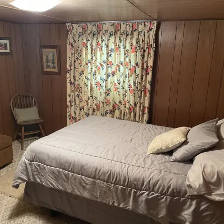 Cozy Cottage Five