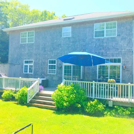 2026 Summer Rental Available in East Hampton. Private Bay Beach Community!