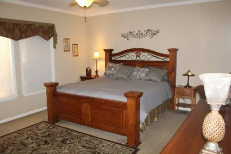 Mid Lake - Triple Forbes Fish Camp Отели в г. Сабин Пэриш