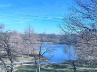 Magic Oasis, Pool, Pavilion on large lot, Fantastic View, Sleep 16 - Homestays