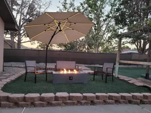 Cozy 3 Bedroom house with Pool Spa and Game Room Hotels in Corrales