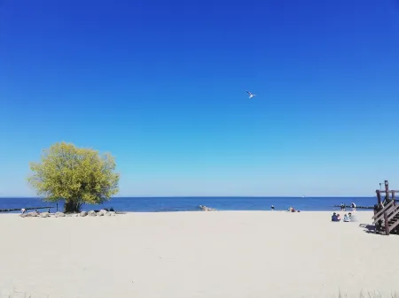 120sqm vacation home with garden 10 minutes from the Szczecin Lagoon Отели в г. Юккер-Рандов