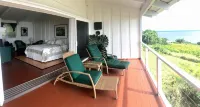 Relaxing home away from home- honeymoon friendly Hotels near ‘Ohe‘O Gulch