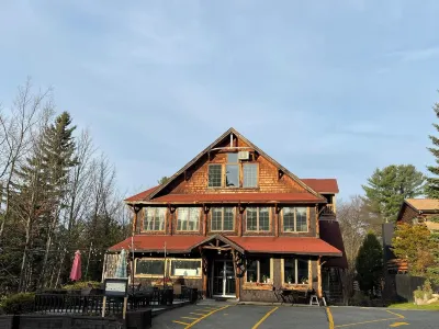 Main Street Minutes Away 와이트페이스 산 주변 호텔