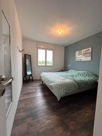 Air-conditioned villa with private pool Отели в г. Русон