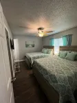 Egret's Cove-Free Beach Pass, Near Golfing and Marina, Walk to Restaurants!