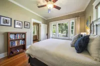 Historic Craftsman Bungalow, Just Steps to Downtown ~HOT TUB!~