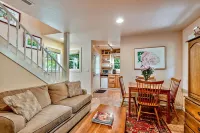 The Maple Apartment at Tudor House Vacation Rentals