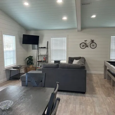 Stay, play and relax in Ohiopyle, PA, Hot tub, Pool table, GAP, Arcade Game