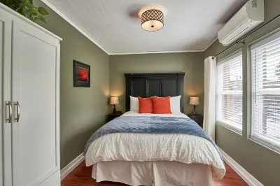 Enjoy the downtown vibe at the Yamhill Flats: Suite 3