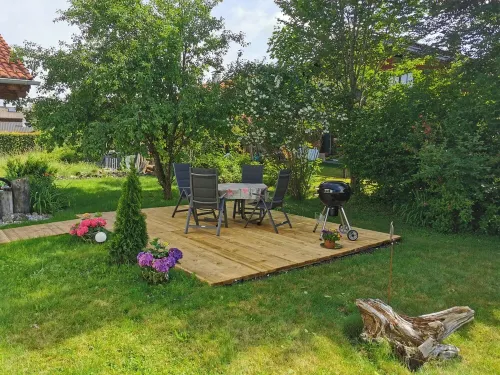 Spacious vacation apartment close to nature