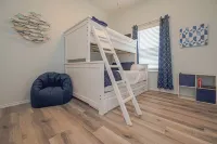 Relaxing 3Br Rockport Stay - Pool Access, Boat-Friendly, Perfect Location