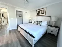 Napa at The Cove - Luxury Houseboat in Wilmington, NC