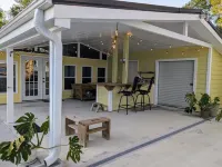 DOCKTAILS CABANA! Lake Front! HUGE outdoor space!