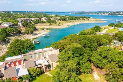 Incredible Waterfront! Relaxing!- Swim & Fish, Pool Access