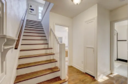 Large luxury Home - Walk to Campus/Stadium in the Heart of Norman