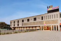 Click Hotel Tulsi Jamnagar 7 Mins from Reliance Industrial Township