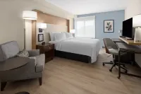 Holiday Inn & Suites Richmond - West End Hoteles en Brookland