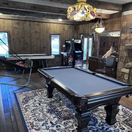 7 Br Lake Barkley Estate - Perfect for Family Gatherings, Reunions & Retreats