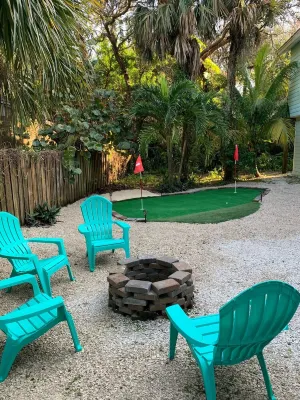 Unwind at Our Beautifull Dog Friendly Beach with Private Access! Hotels in Wabasso Beach