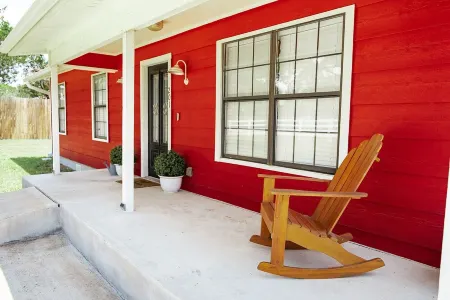 Dripping in Tranquility, Prime Spot, Heated Pool Отели рядом с достопримечательностью «Dreamland Dripping Springs»