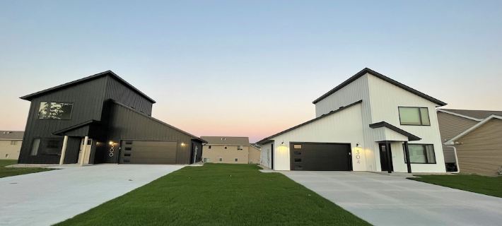 -The Cotton House- Modern, Clean, Close to MSU! Hotels in Mankato