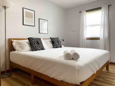 Henderson Haven / KING 2BD/1BA Apartment Hotels in 