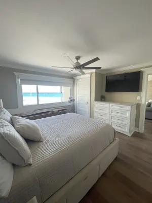 Ocean Front- Wrap Around Balcony