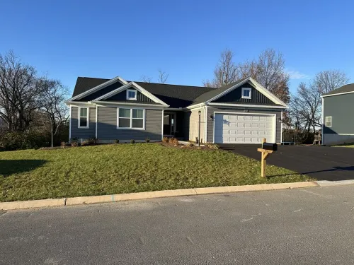 Cozy Home minutes to State College, Penn State & Historic Bellefonte. Sleeps 14