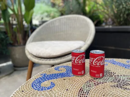 Dean's Garage: Car-Shop Themed Luxury Small Home, Central Auburn